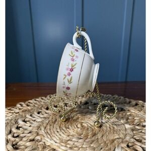 Valmont China "Essex" Footed Tea Cup – Japan – Vintage Floral with Gold Trim